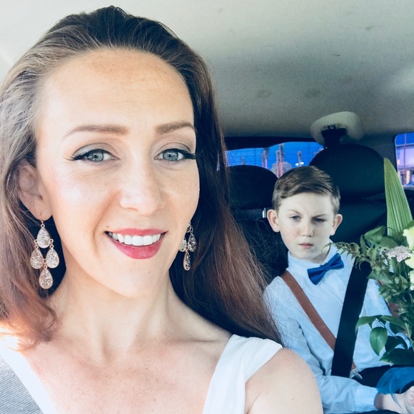 Meet your Posher, Lisa - Picture 2 of 2